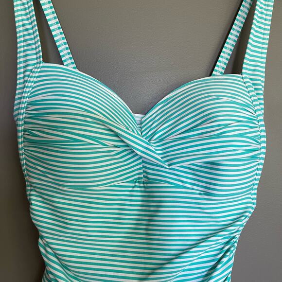 Bond-Eye Australia Turquoise Striped Twist Front‎ One Piece Swimsuit Size 8 Teal - Picture 6 of 16